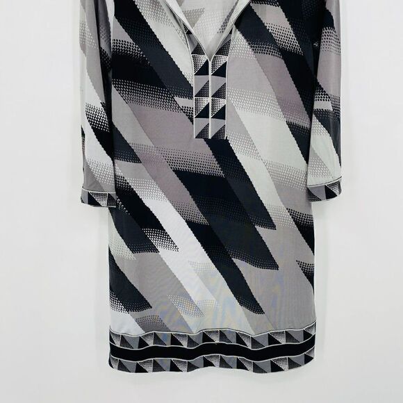 BCBG Maxazria Size Small Black & Gray Abstract Art Deco V Neck Mini Shift Dress - Picture 3 of 6